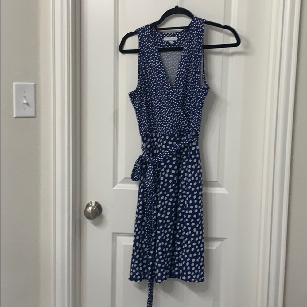 New York & Company tie waist dress